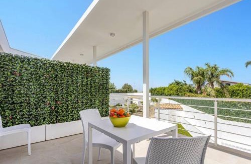 Marina di Ragusa Villa | Villa Laire by Villa Plus