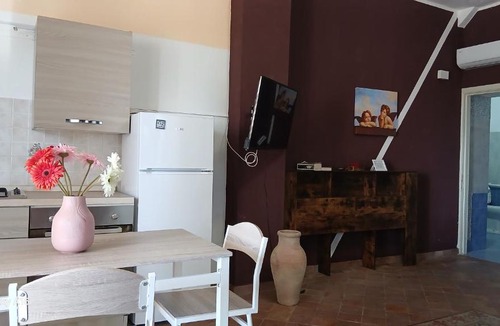 Giardini Naxos House | Villa Laura Apartment