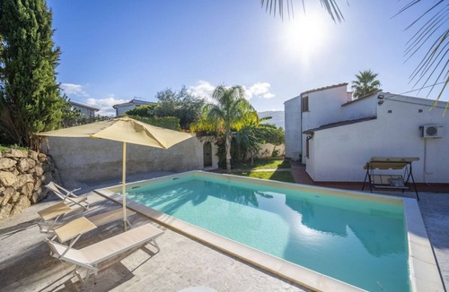 Ricadi Villa | Villa Laura con piscina privata