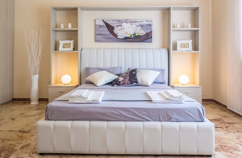 Centro Storico Bed & Breakfast | Villa Lazzari B&B Tra i due Mari