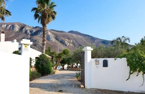 Castellammare del Golfo Villa | Villa Le Sterlizie con Piscina Privata