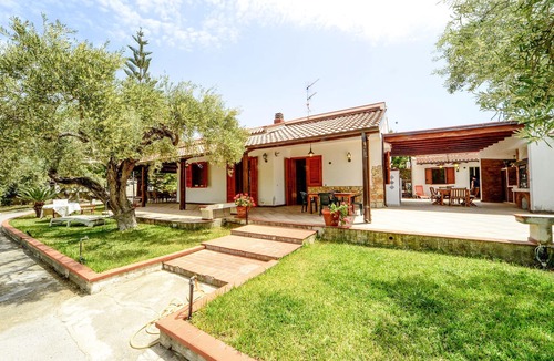 Mazzaforno Apartment | Villa Le Magnolie