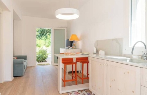 Syracuse Villa | Villa Le Tre Muse Beach | parking, swimming pool and 4 minutes by the sea.