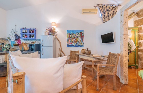 Fontane Bianche Villa | Villa 'Les Siciliennes Design Villa in Fb' with Wi-Fi, Terrace & Garden