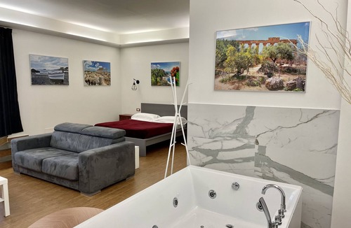 Sant'Agata Li Battiati House | Villa Leucatia Bed&Events