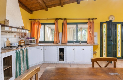 Donnalucata Villa | Villa Liolà Beachfront – Spacious with Private Sea Access