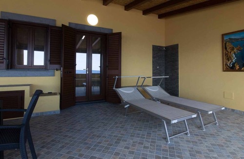 Lingua House | Villa Lucia, sea view and on the beach of Lingua