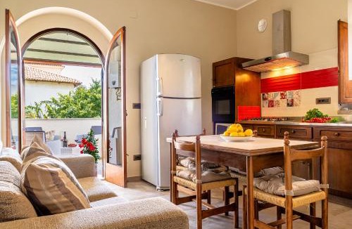 Giardini Naxos Apartment | Villa Magnolia