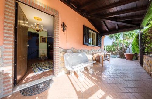 Nizza di Sicilia Villa | Villa Manganaro