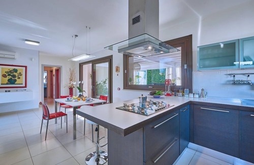 Marina di Ragusa Villa | Villa Marbella, a short walk from the beach