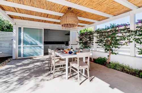 Marina di Ragusa Villa | Villa Marbella, a short walk from the beach