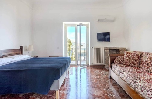Mazzaro Apartment | [Villa MareMonti] Taormina
