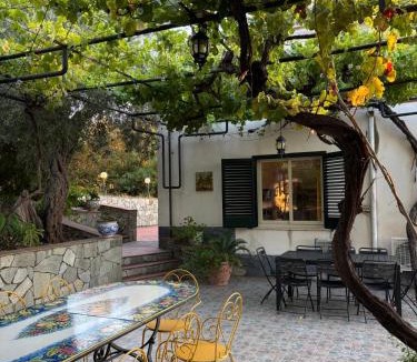 Patti House | Villa Maria