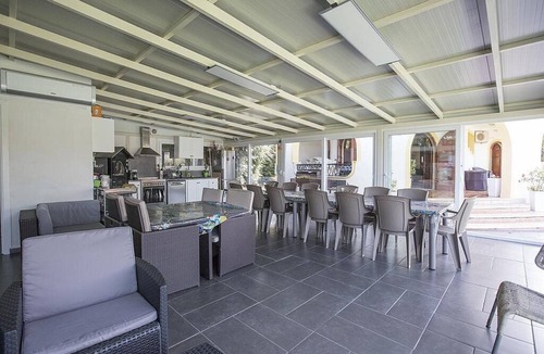 Casteldaccia Villa | Villa Maristella: A spacious two-story villa located right on the beach, with Free WI-FI.