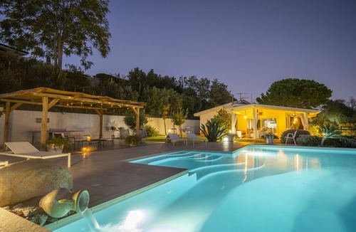 Ricadi Villa | Villa Michaela, for 8 people with infinity heated swimming pool and sea view