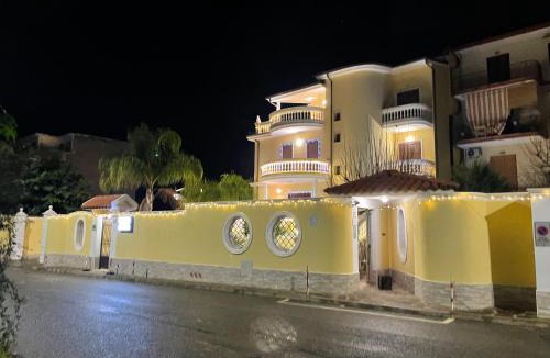 Gallico Marina Bed & Breakfast | Villa Nicole House - Apartments & Suite