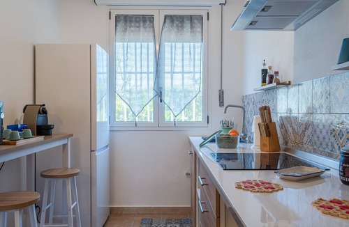 Syracuse Villa | Villa 'Nonna Anna' with Above-Ground Pool, Private Terrace, Wi-Fi, Wood-Fired Oven & BBQ