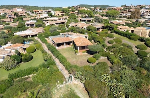 Baia Caddinas Villa | Villa Oleandra - Elegant Shelter Two Steps from the Sea in Caddinas Bay
