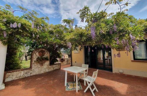 Arenella Villa | Villa Orchidea by Interhome