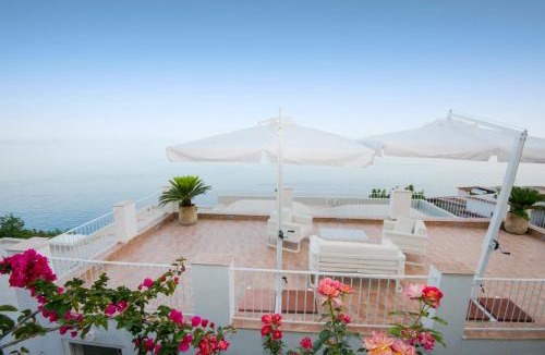 Pogerola House | villa orleans