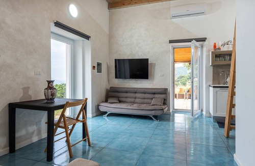 Cefalu Villa | Villa 'Orto Degli Ulivi' with Sea View, Garden & A/C
