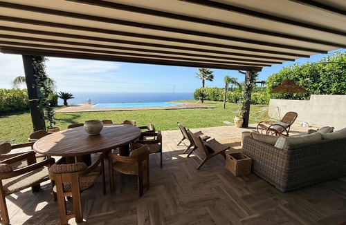 Catute Villa | Villa Panorama, Favolosa Villa di Lusso con Piscina Privata Vista Mare