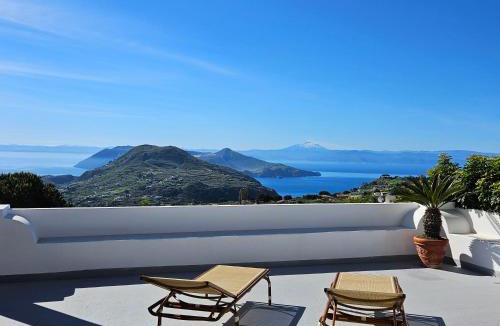 Pianoconte Apartment | Villa Paradiso - spectacular sea view over volcanoes