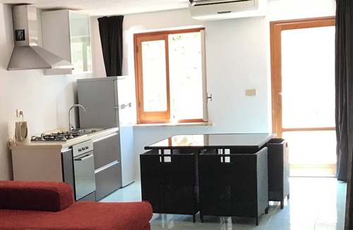 Mondello Villa | Villa "Park House" with Private Sauna, Covered Terrace, Garden & Wi-Fi