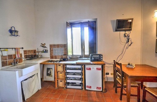 Mirto House | Villa Pascal A: A characteristic and welcoming independent house surrounded by meadows and by green hills, with Free WI-FI.