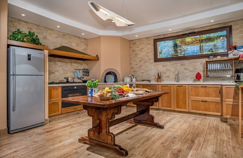 Cefalu Villa | Villa Provenza 12+4, Emma Villas