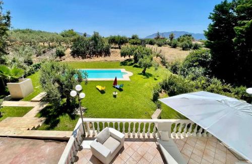 Partinico House | Villa Rachele con piscina