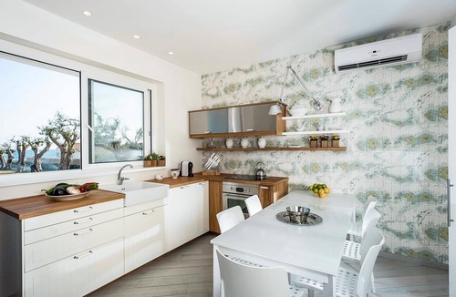 Marina di Modica Villa | Villa Regilione - Five Bedroom Villa, Sleeps 10