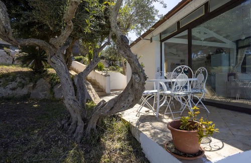 Marsala Villa | Villa retreat with mesmerizing sea view