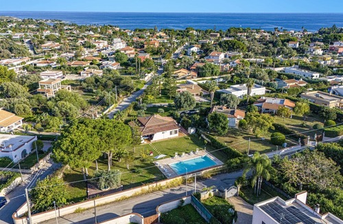 Fontane Bianche Villa | Villa Rosanna by Villa Plus