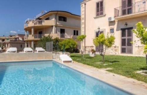 Noto Historic Centre Bed & Breakfast | Villa Rosaria Rooms