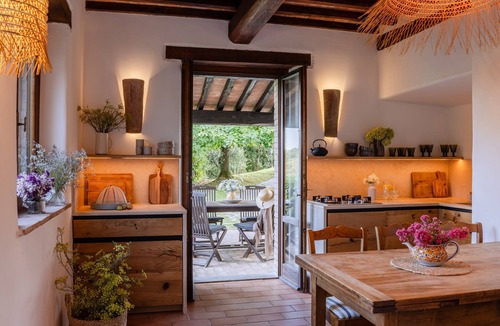 Todi Villa | Villa Rosaspina from 1700's. Private pool, Air-conditioning, Jacuzzi, DSL/Wi-Fi