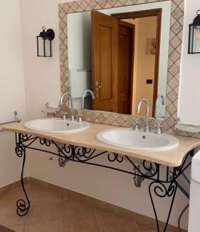 Crotone House | Villa Rosella - Appartamento 1 - Con Piscina - A 150 m dal mare