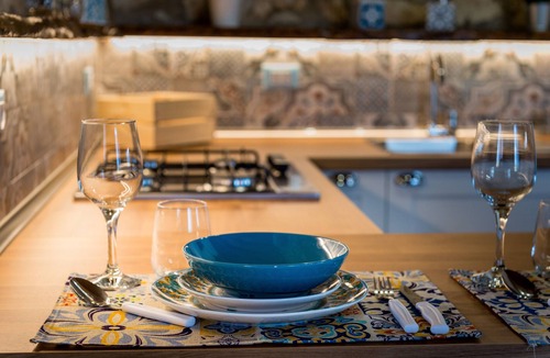 Castellammare del Golfo Villa | Villa Stone Walls with Sea View, Terrace, Garden, Whirlpool & Wi-Fi