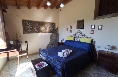 Ficarra Villa | Villa San Noto antica residenza di caccia
