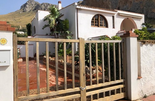 Macari Villa | Villa san vito bay