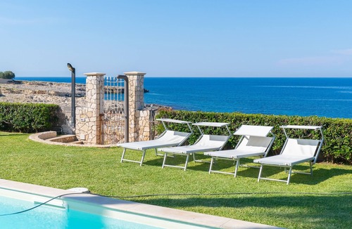 Augusta Villa | Villa 'Seba Sicily' with Sea View, Wi-Fi and Air Conditioning