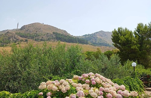 Borgetto Villa | Villa 'Shanti Appartamento Rustic' with Sea View, Private Terrace and Private Garden