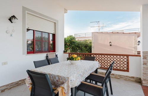 Balestrate Villa | Villa 'Sirchia Ferrara' with Sea View, Wi-Fi, and Air Conditioning
