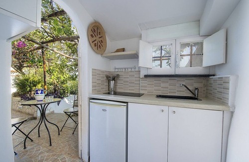 Praiano House | Villa Solare: A characteristic two-story independent house which faces the sun and the sea, with Free WI-FI.
