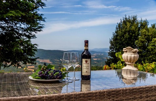 Monterotondo Marittimo Apartment | Villa Sole di Toscana - Large Terrace, Hot Tub & Garden