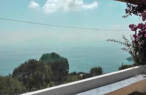 Filicudi Porto House | VILLA SOLE UNEQUALLED FOR PRIVACY