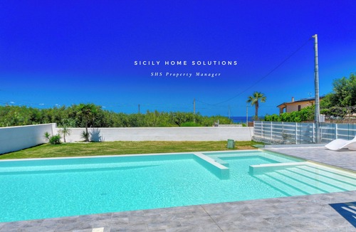 Balestrate Villa | Villa Stella with private pool 500 mt from the sea By Sicily Home Solutions