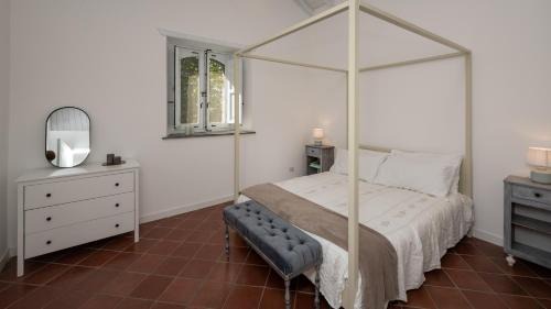 Rovittello Villa | Villa Terre Normanne 10, Emma Villas