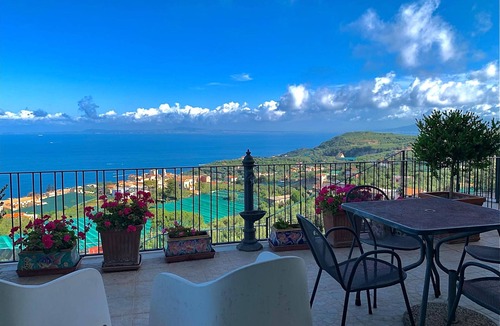Schiazzano Villa | Villa The Stone on the Sea