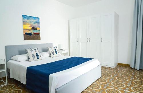 Ischia Ponte Apartment | Villa Trani - close to the beach & beautiful garden
